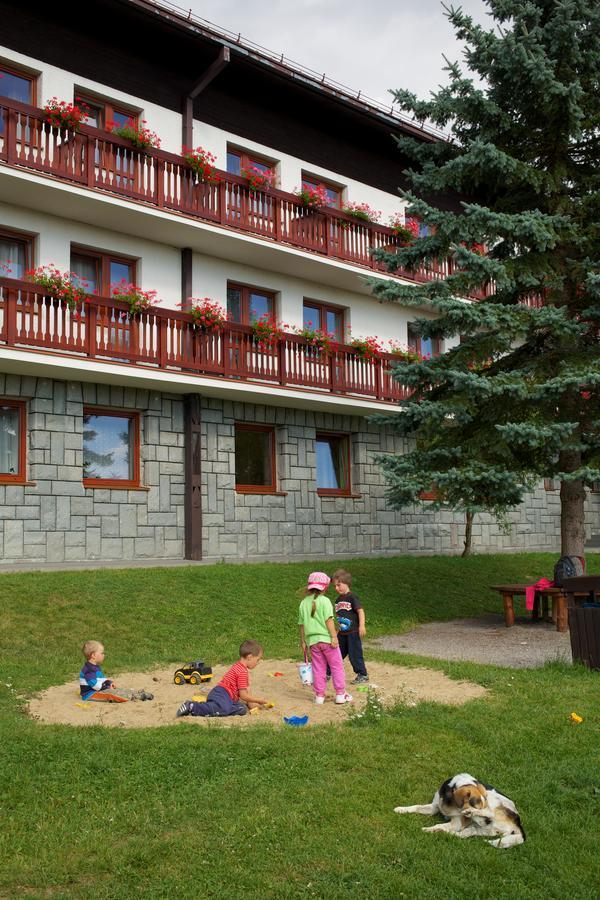 Hotel Polianka Krpáčovo Exterior foto
